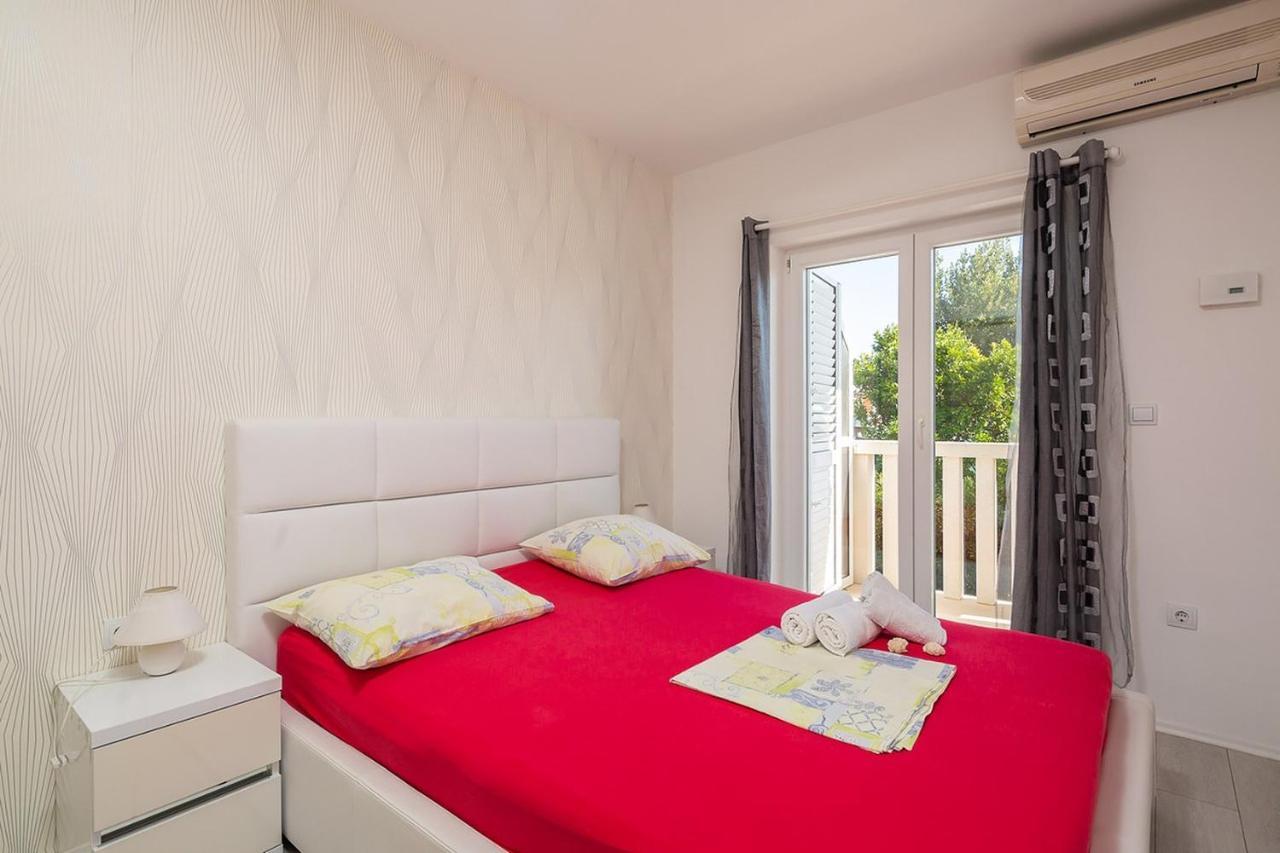 Apartmani Kastelancic Подстрана Экстерьер фото
